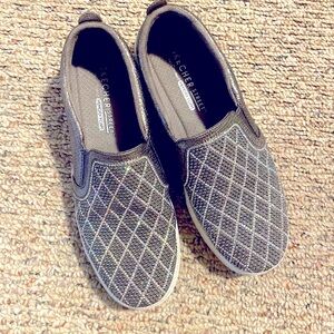 Skechers sparkling slide on shoes